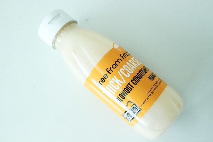 FREE FROM FRIZZ SMOTHIE CONDITIONNER FOR ALL HAIR TYPES
